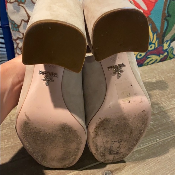 Prada - Picture 2 of 3